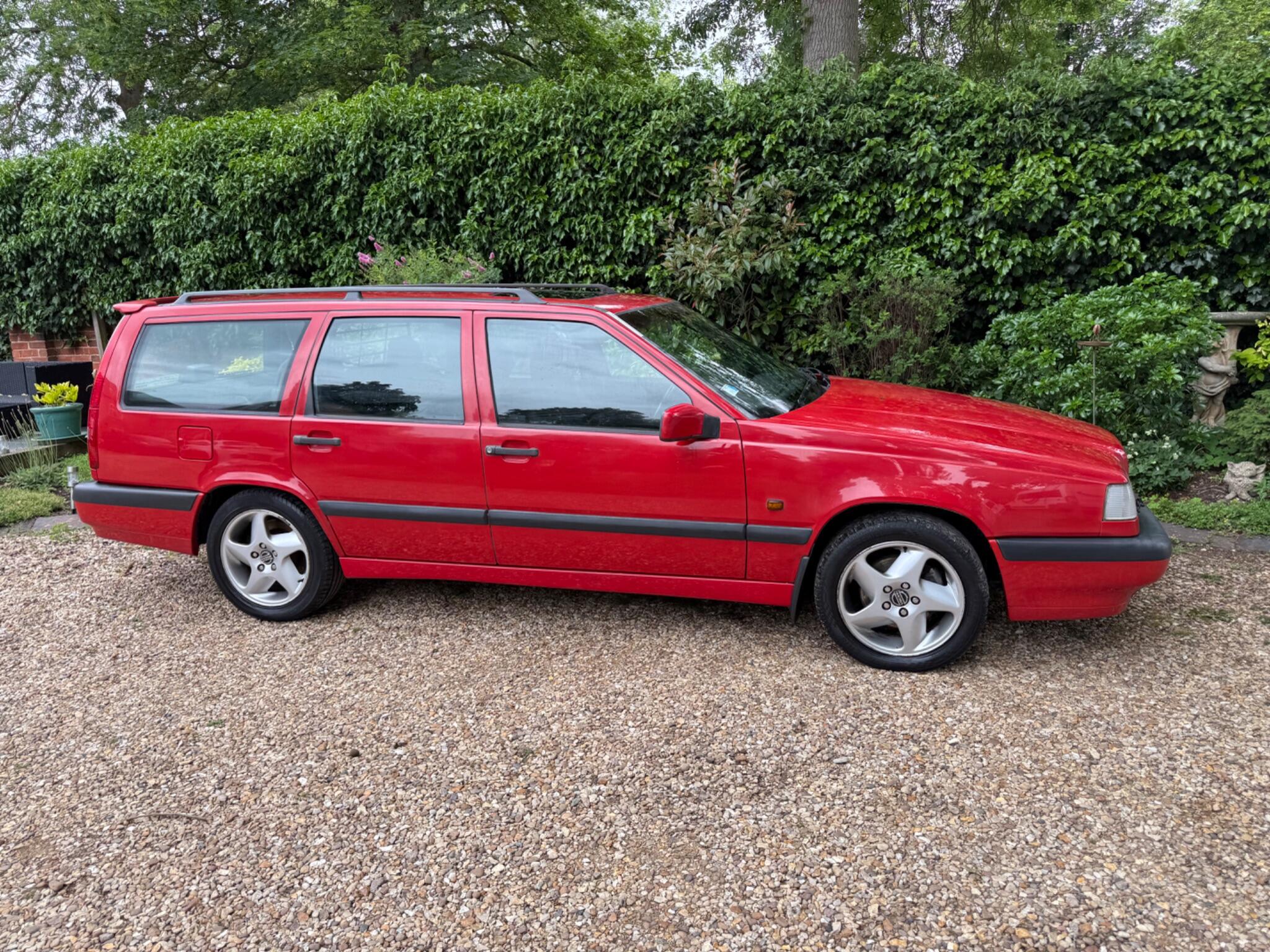 Volvo 850 2.5 20v GLT 5dr — photo 17 of 20